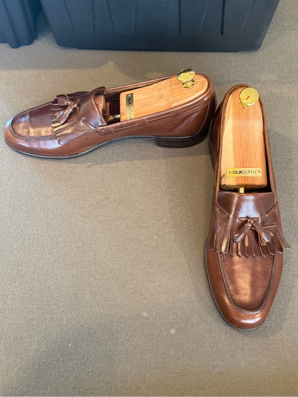 Ferragamo Men’s Brown Leather Tassel Kiltie Loafers - Picture 3 of 6